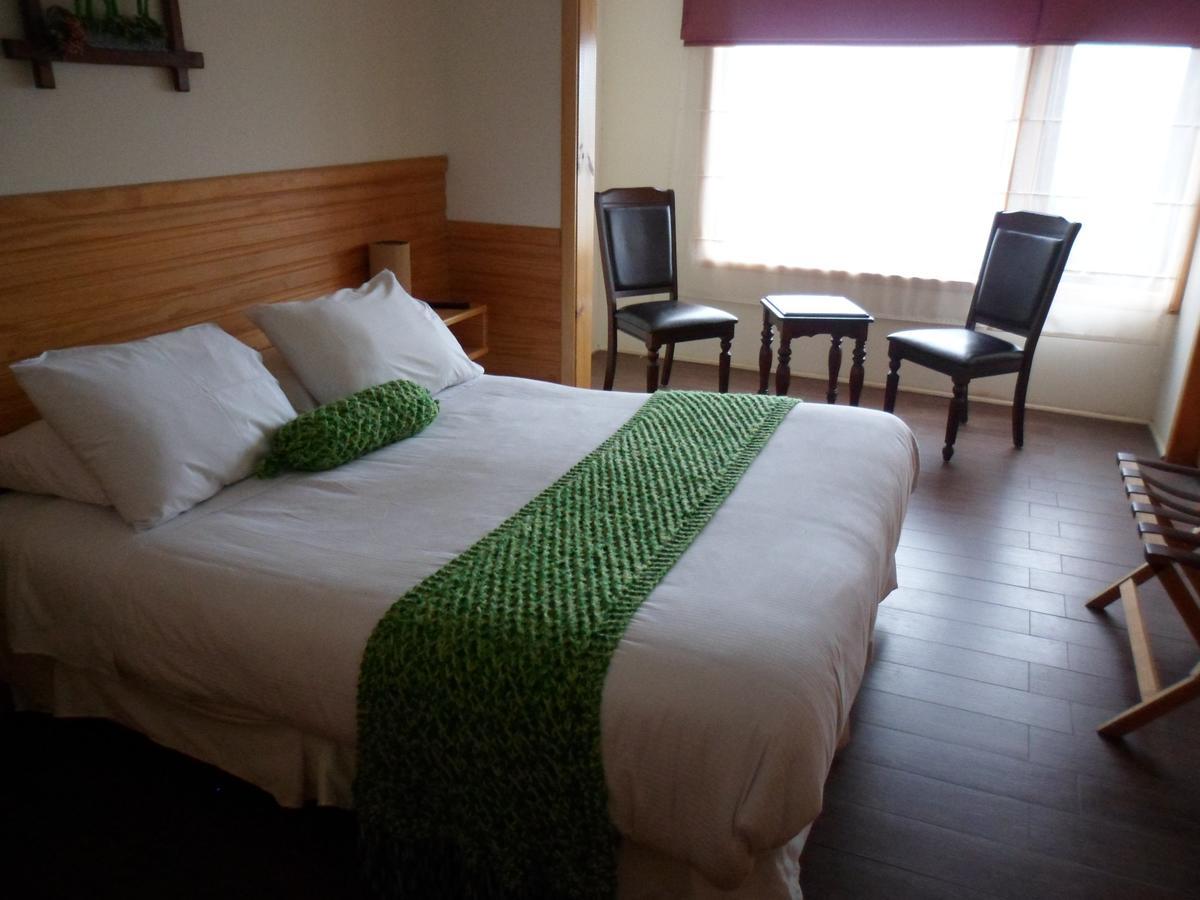 Dein Haus Hotel Y Departamentos Пуерто-Варас Екстер'єр фото